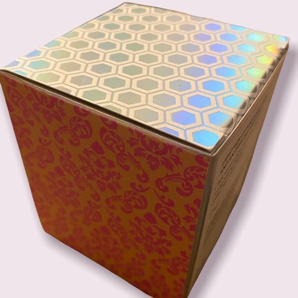 🆕 Refreshments: It’s A Vibe Candle : Berry Bouquet - Picture 8 of 9